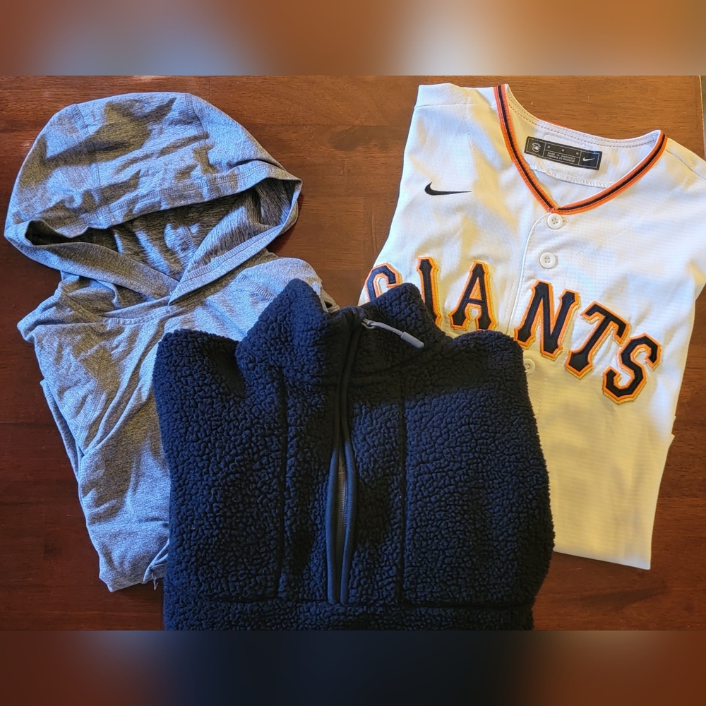 8 Piece Lot Boys Tops Size M/L